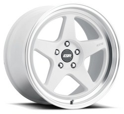 ESR CR5 Gloss White Machined Lip 18x9.5 5x114.3 et35 cb72.6